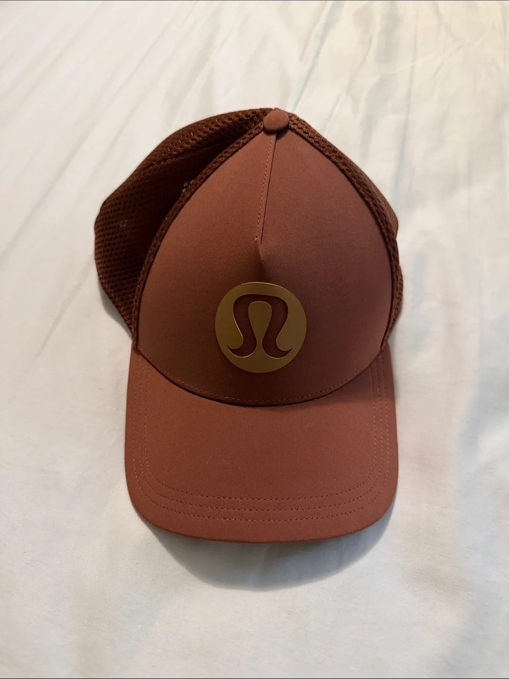 lululemon athletica Men’s Rust Brown Mesh Trucker Hat with Gold Logo